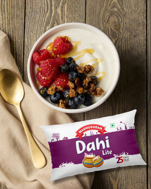 Madhusudan Dahi Lite 180 gm Poly Pack
